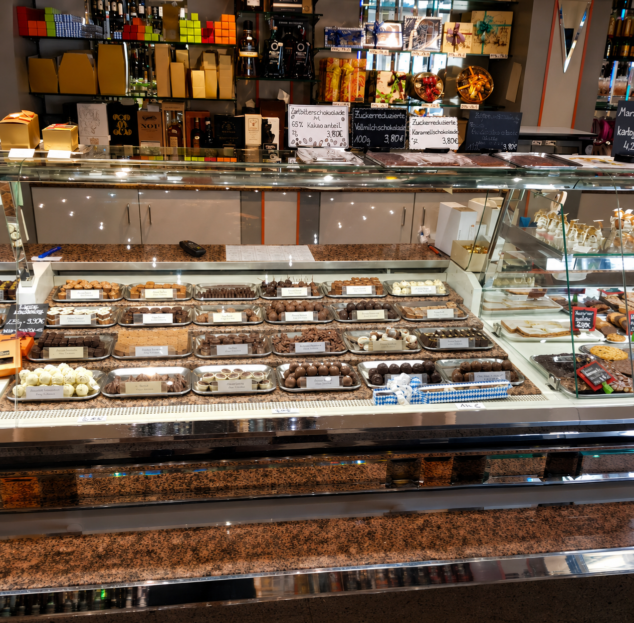 Pralinenauswahl im Ladengeschäft
